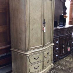 AICO By Michael Amini La Francaise - Armoire - Big Deal!!! - GA