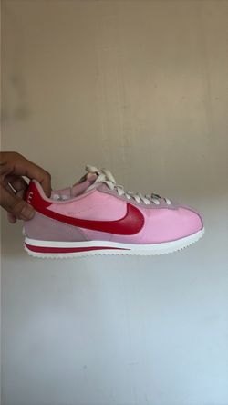 NIKE CORTEZ VALENTINE EDITION (FEMALE SIZE6)