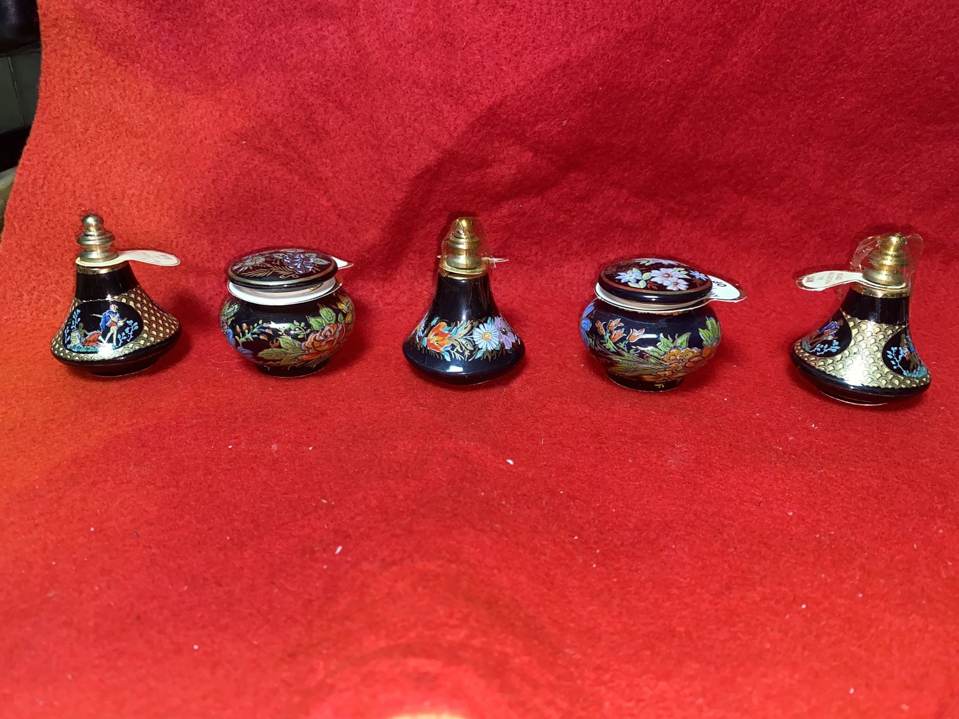 Set of 5 1.5-2.5 Inch 3 Oil/Perfume & 2 Cream 24k Gold Ceramic Vase Collectibles (read description)