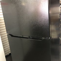 Refrigerator 18cu.ft. Black