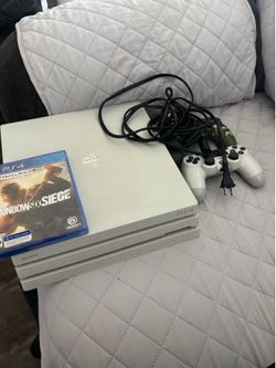 White PS4 Pro