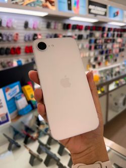 Iphone 16e 128GB UNLOCK