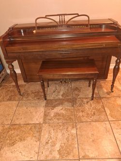 Piano 100 hundred