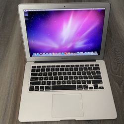 Apple MacBook Air 2010 model