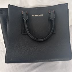 Michael Kors Black Womens Satchel Handbag Purse Pretty Professional 