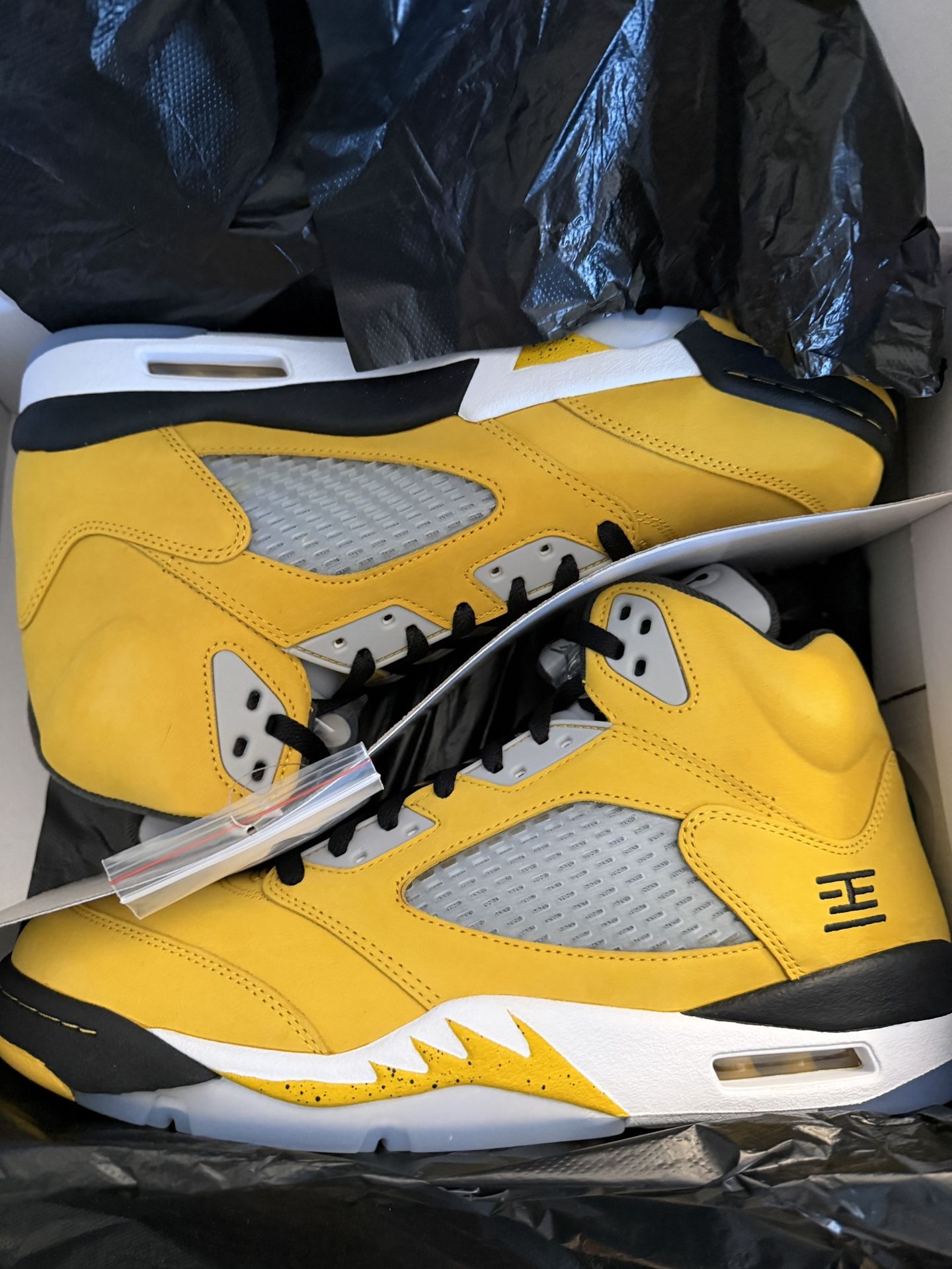 Nike Jordan 5 Tokyo Size 12 DS