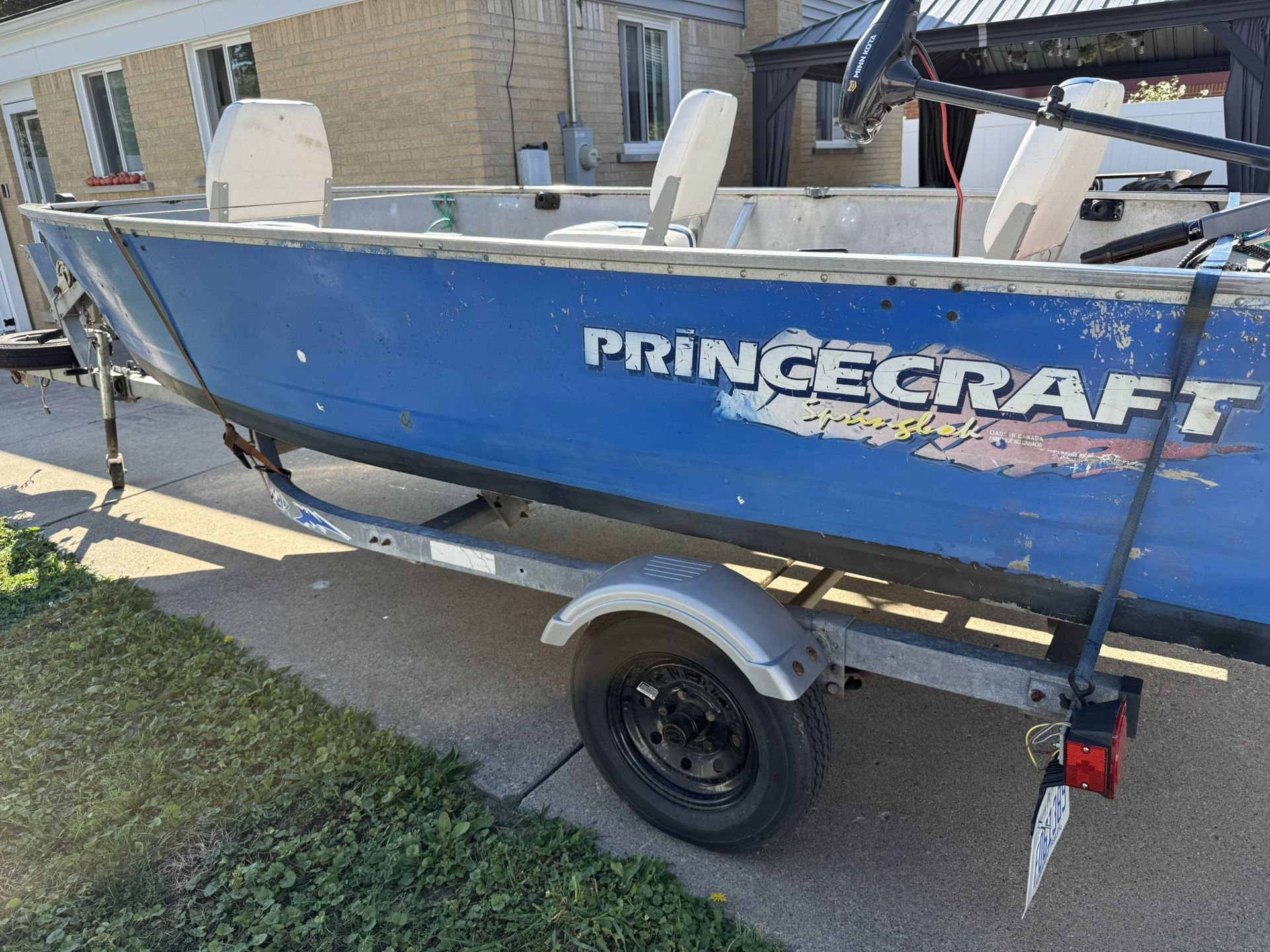 Princecraft Springbok 16’ aluminum fishing boat 25HP Yamaha Four Stroke