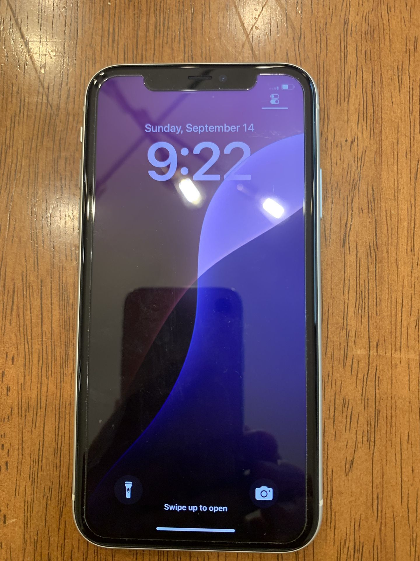 Apple iPhone 11 64GB Unlocked For Any Carrier Like New!