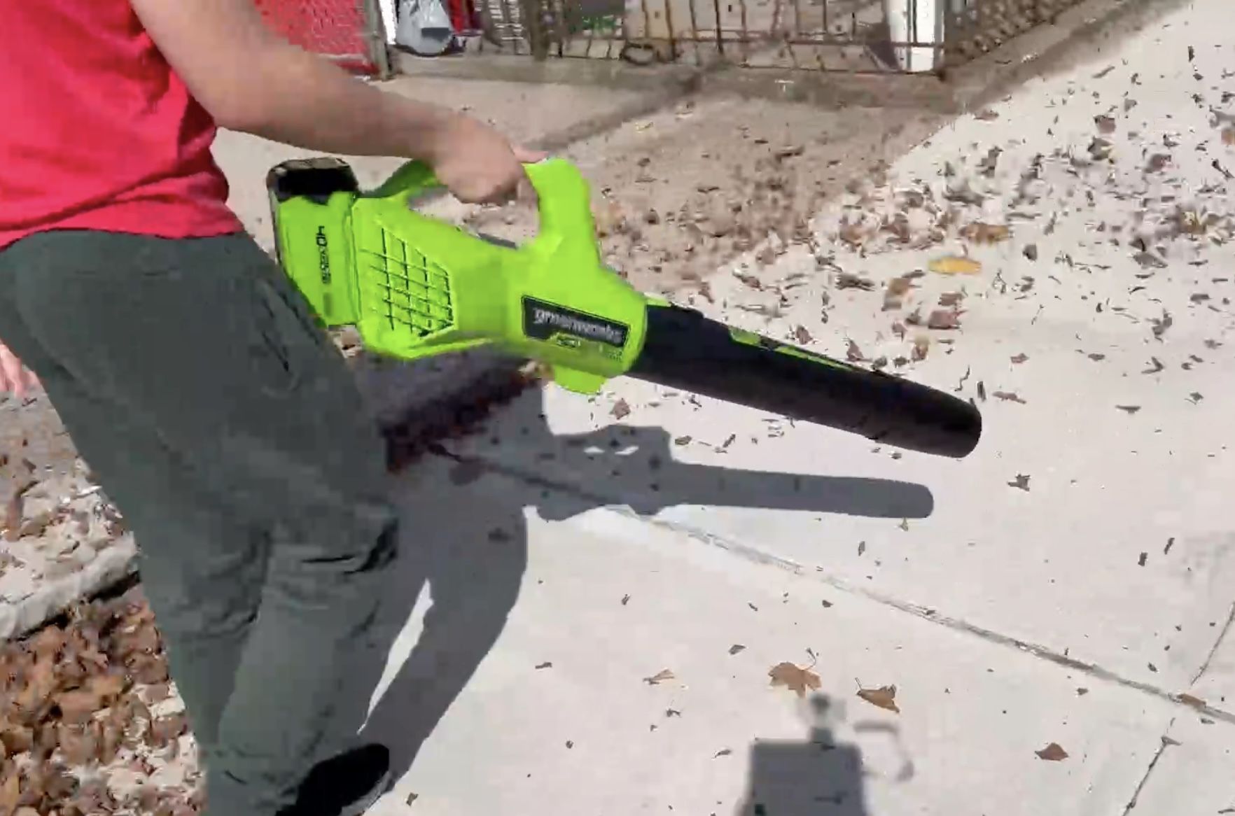 NEW Cordless Leaf Blower W/ Battery & Charger, Greenworks Cordless Axial Leaf Blower !