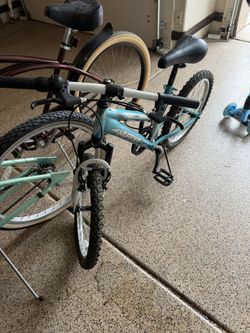 Huffy Highland Mountain Bike - 20” Wheels & 7 Speed