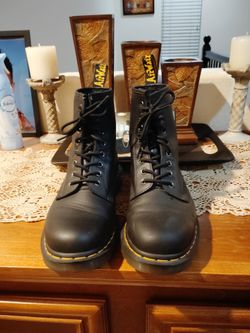 DR Marten boots