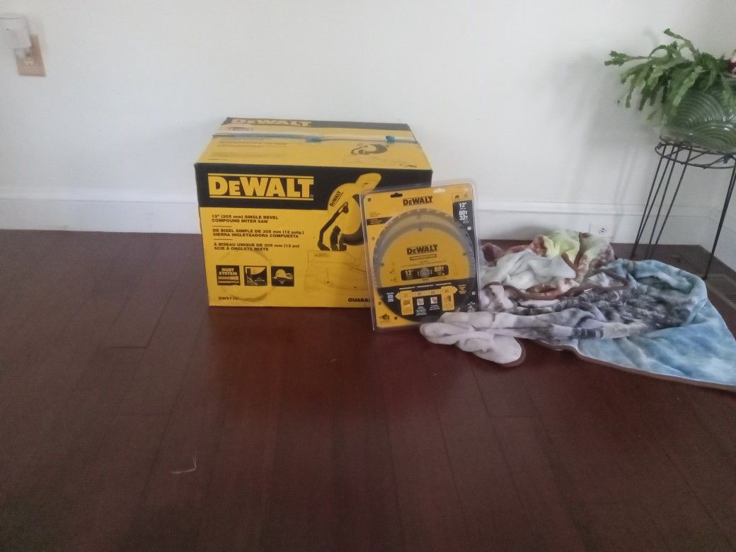Dewalt Saw Used Twice With New Blades