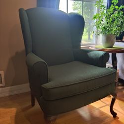 Beautiful Accent Chair - Emerald Green 