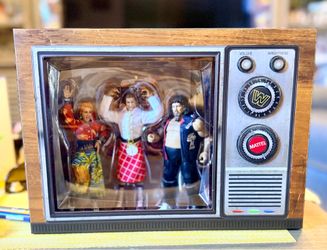 SDCC EXCLUSIVE Mattel WWE Elite Collection Roddy Piper, Cyndi Lauper, & Captain Lou Albano 3-Pack