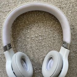 JBL Noise Cancellation Headphones