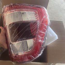 Ford F150 2021 tail lights Leds
