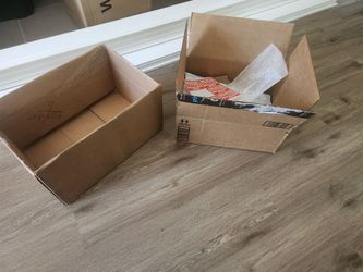 Pittsburg: Free boxes, packing supplies/paper, Fragile stickers
