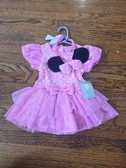 Disney Baby Minnie Mouse Costume Dress with Headband Set (18-24M) Brand new with tags Disney Baby Minnie Mouse outfit! Super cute for a Halloween cost
