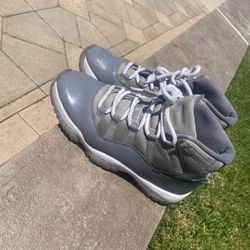 Jordan 11 Cool Grey Size 9
