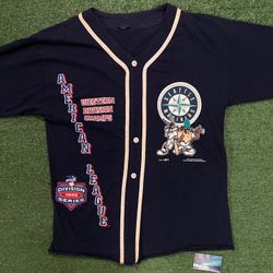 Vintage 1990s Seattle Mariners X Looney tunes jersey