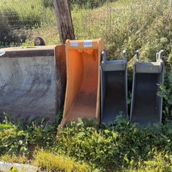 Backhoe Buckets