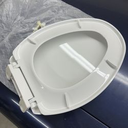 Brand new Toilet seat