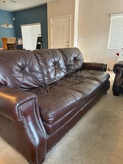 RC  Willey leather furniture set