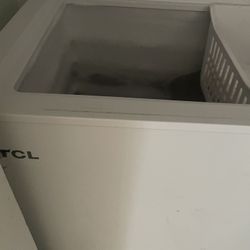 Tcl Freezer