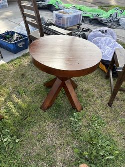 Round table