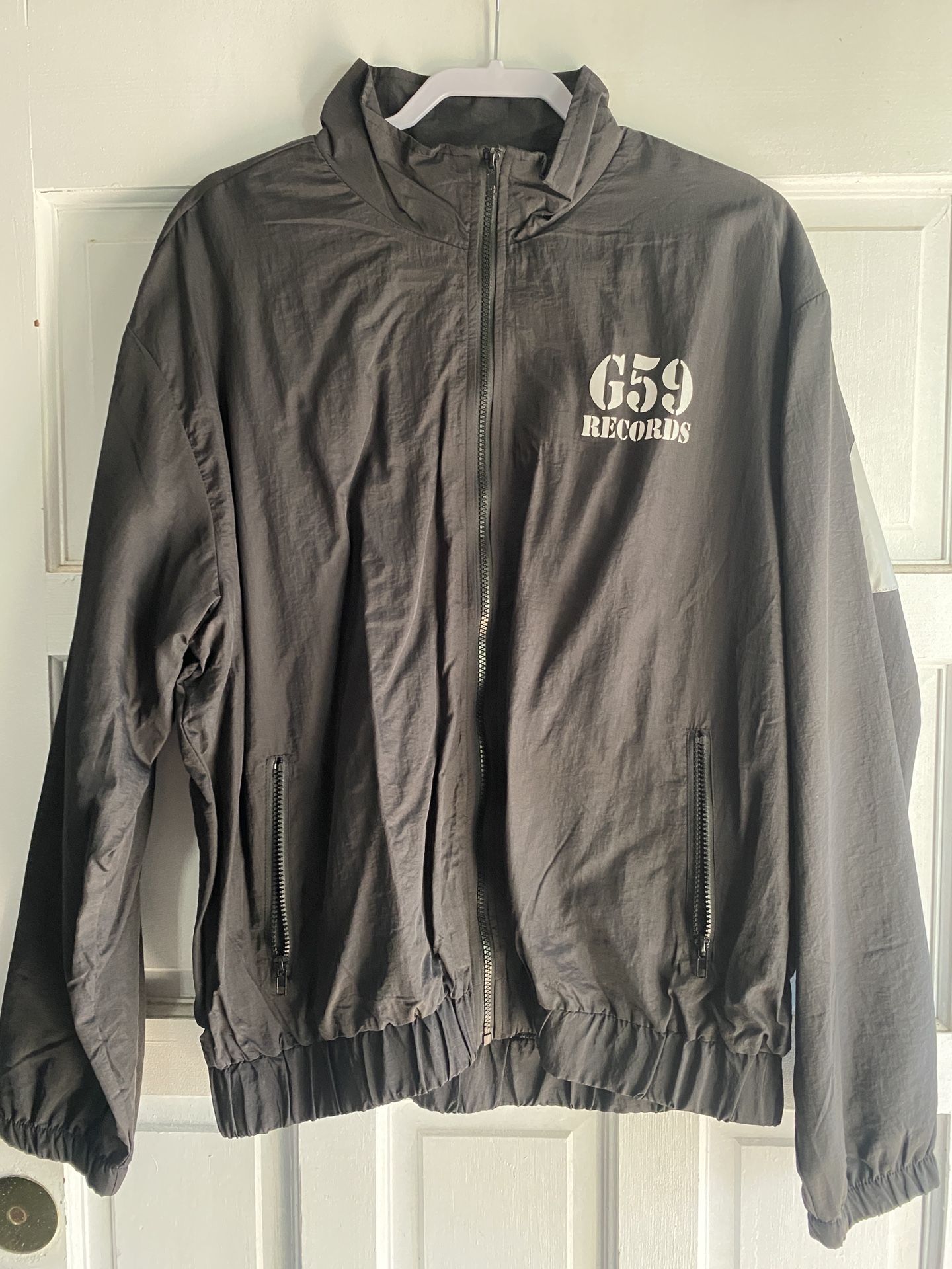 G59 Windbreaker