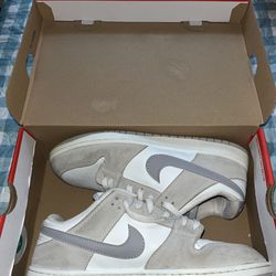 Nike Dunk Low Size 7.5M Or 9W