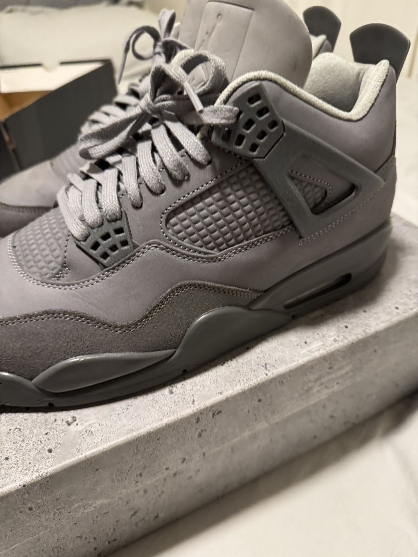 Jordan Retro 4 Wet Cement Size 12