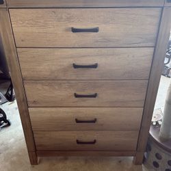 Dresser 
