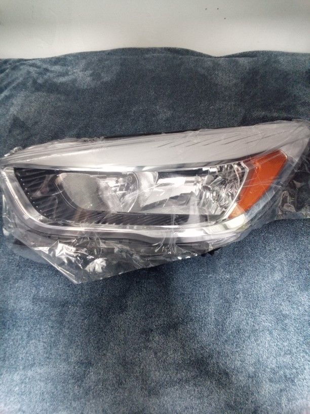 Ford Escape Headlight