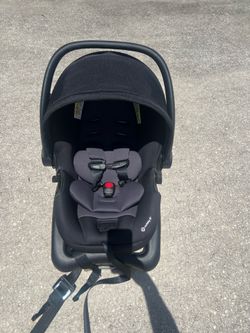 Safety 1st car seat and base new / no box/ black