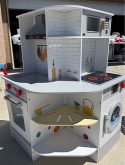 Kids play kitchen