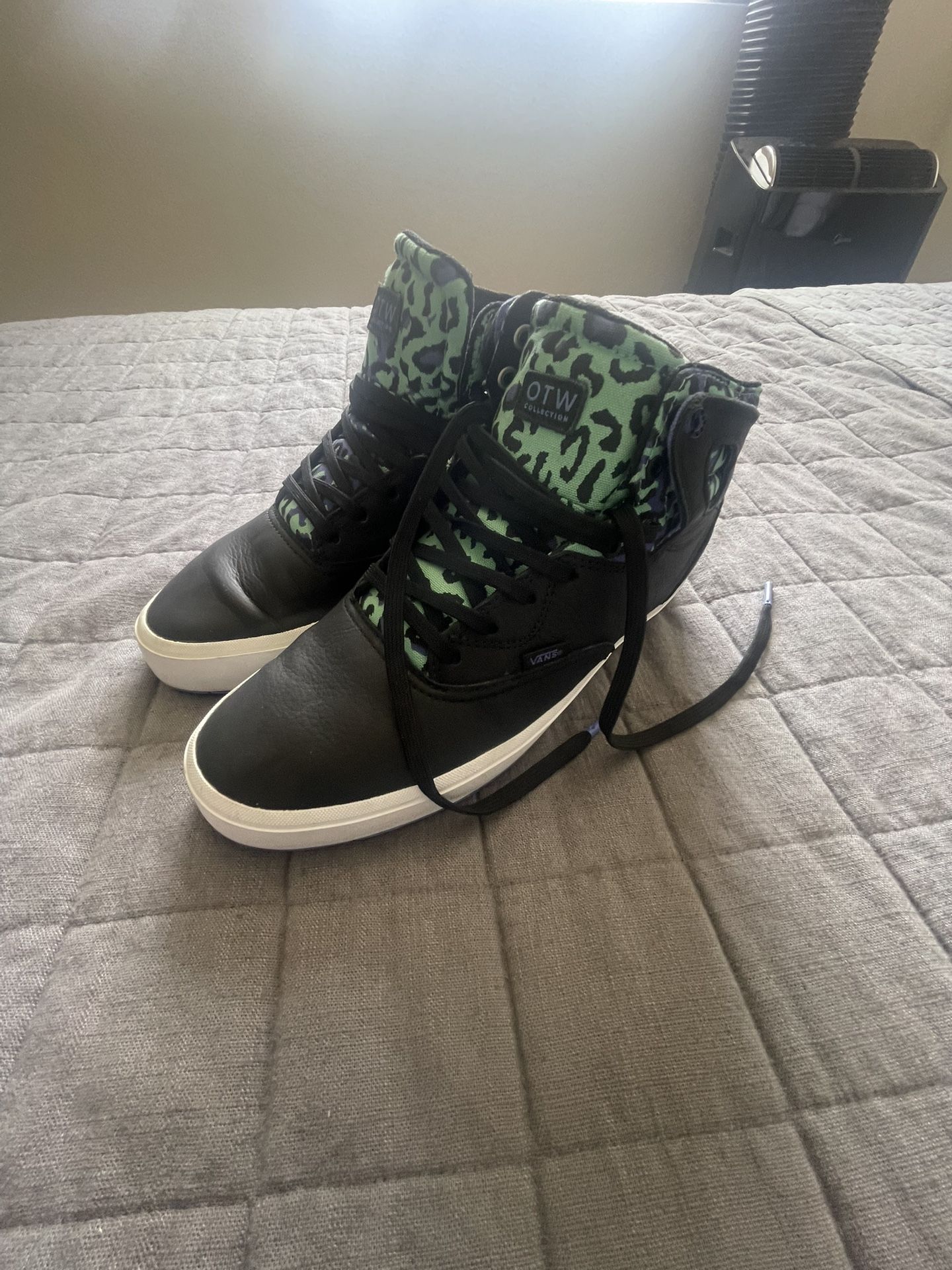 Vans OTW Edition Bushwick Leopard Camo Size 9