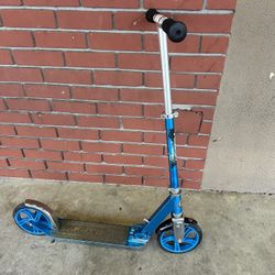 Razor A5 Lux Kick Scooter – Blue