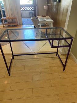 Lovely light airy desk