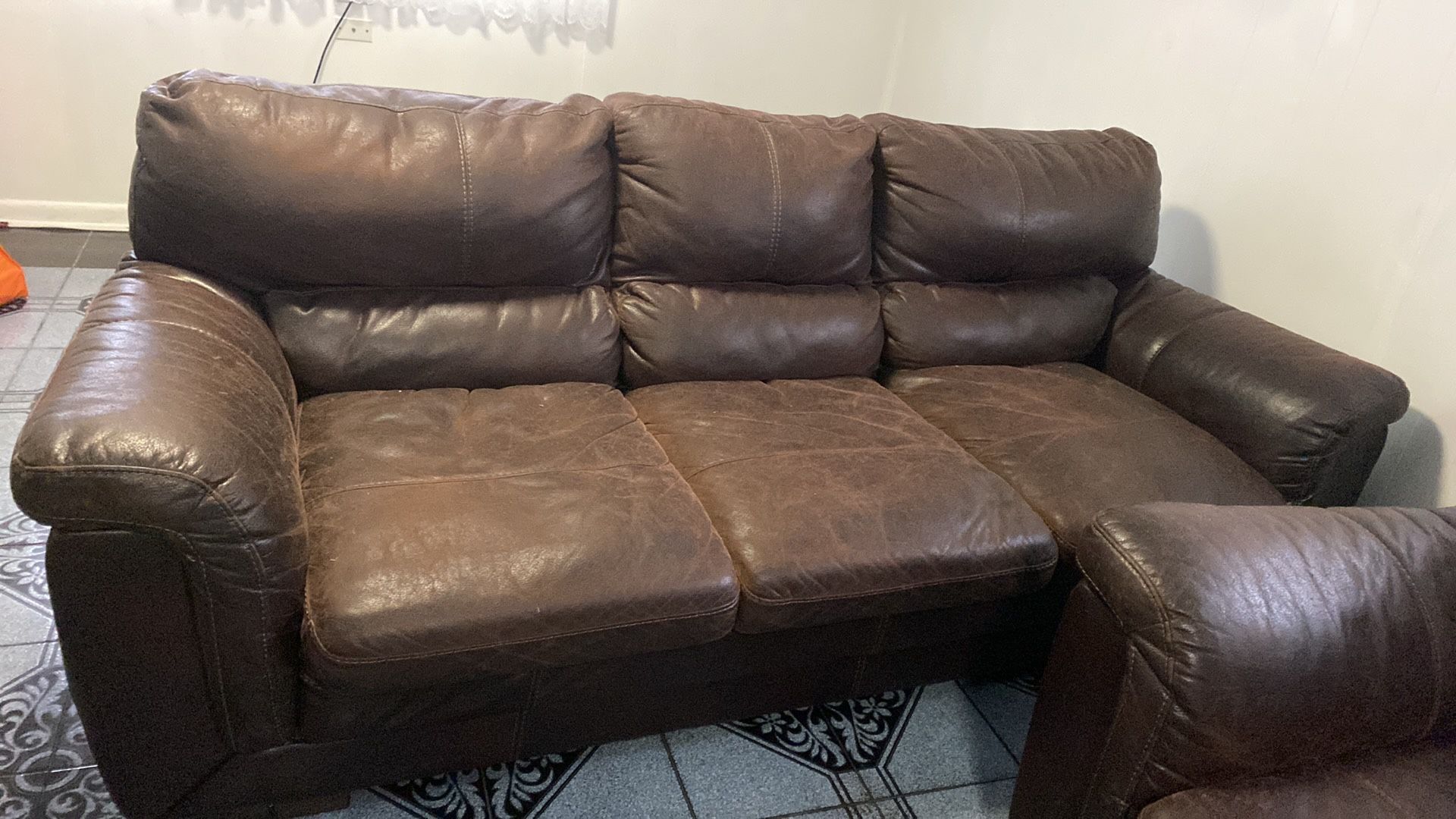 Free Couches/sofas- Morton Grove