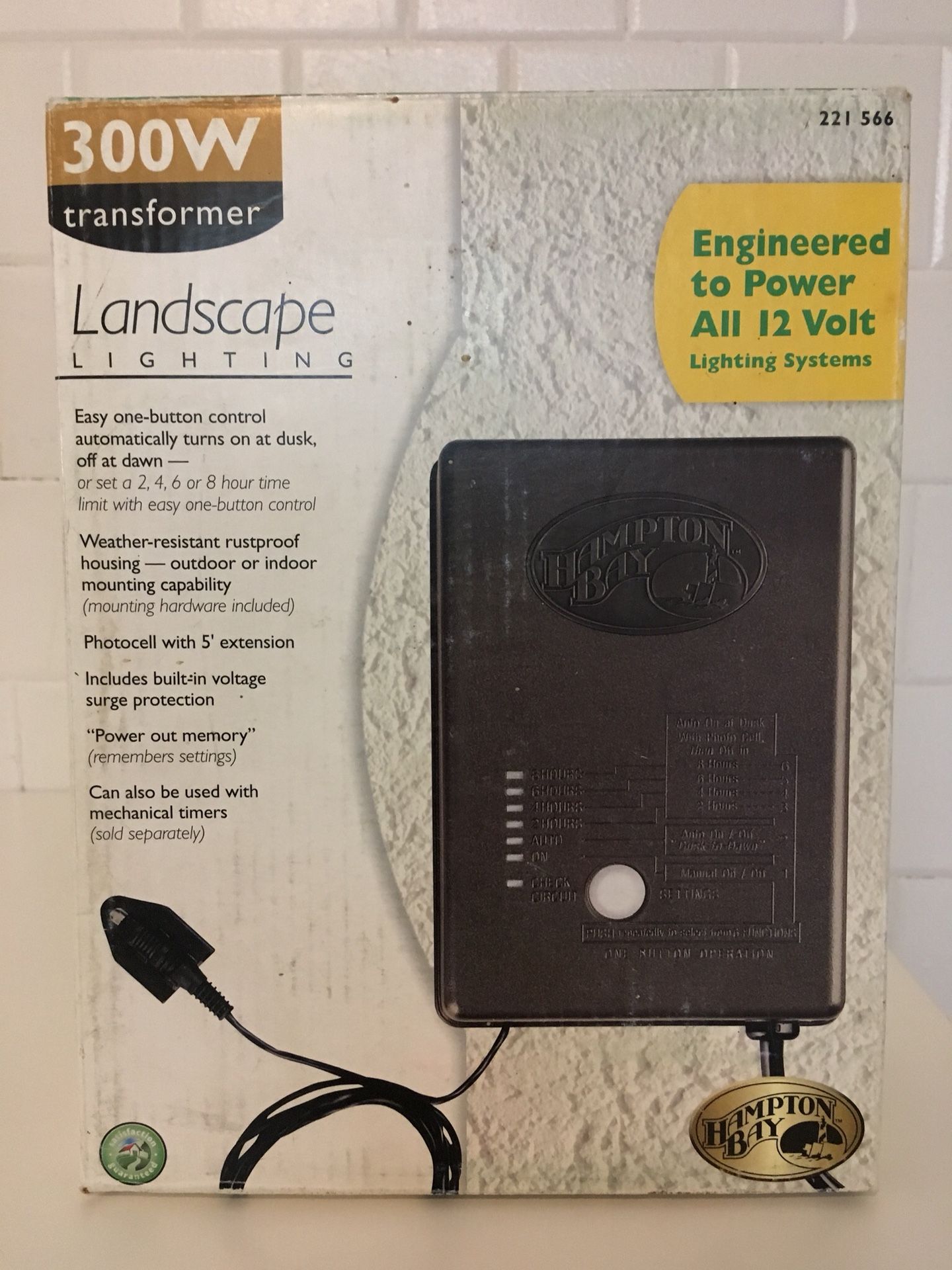 Hampton Bay 300w Watt Low Voltage Landscape Transformer Dusk/Dawn Landscape Lighting 221 566