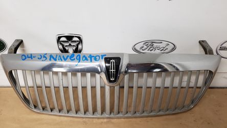 2004/2005 Lincoln navigator grille