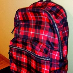No Boundaries Red/Black Plaid Dome Zip Backpack
