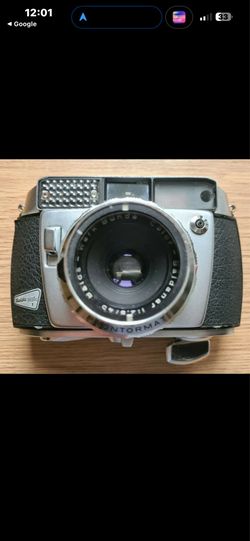 Vintage Balda Balessa Ib 35mm Rangefind  Film Camera. Sorry the owner to this camera has passed so not here  to give any info. Seller is asking 125.00
