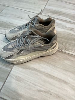 adidas Yeezy Boost 700 V2 "Static" – Men's US 9.5 (EUR 43 1/3) – Pre-owned