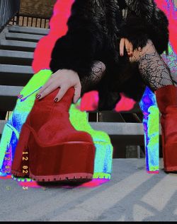 Red Platform Lamoda boots 