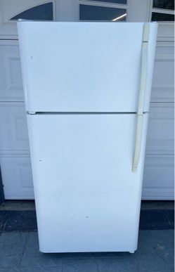 Kenmore Fridge (Delivery)