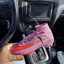 Nike Mercurial Soccer Cleats Size 7