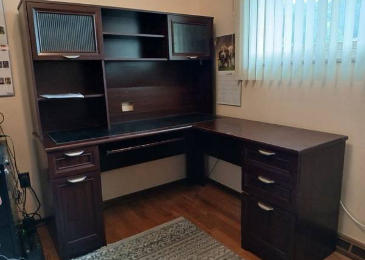 Office Desk
