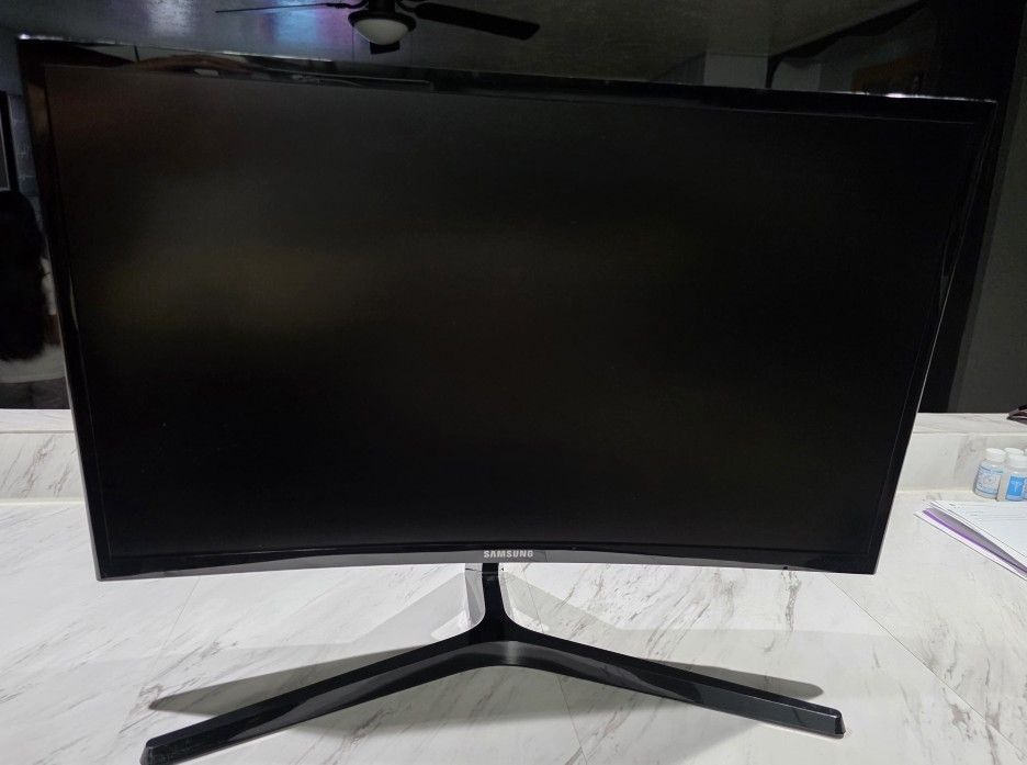 Gaming Monitor 🌱 ( All Info Below 👇)